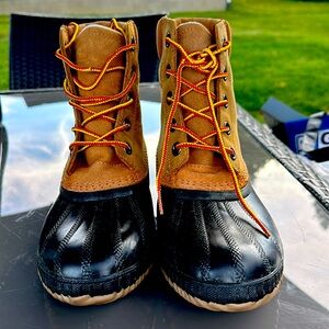 Women’s size 6 SOREL boots